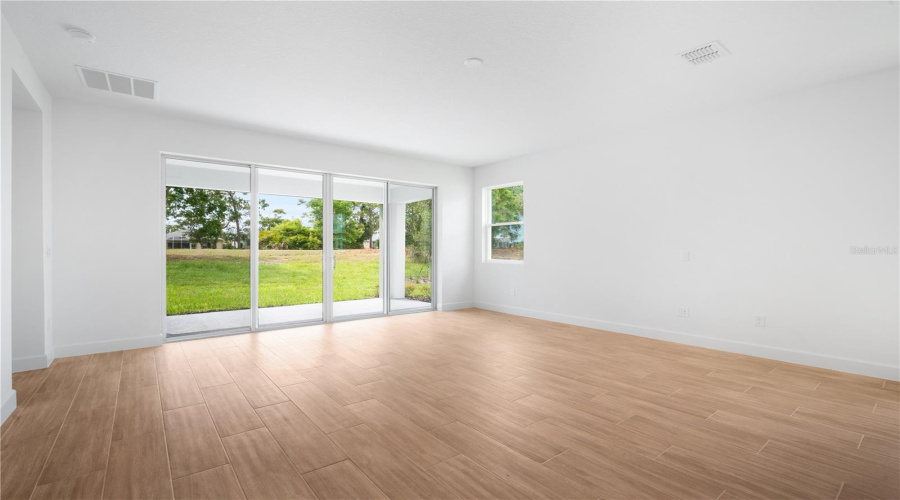 Weeki Wachee, Florida 34613, 4 Bedroom Bedrooms, ,3 Bathroombathrooms,Residential,For Sale,Players,0,Mfrs5123834