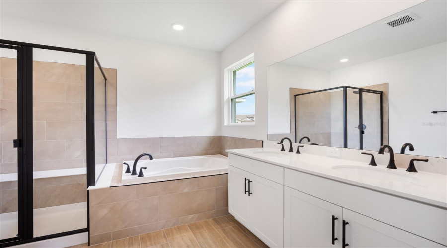 Weeki Wachee, Florida 34613, 4 Bedroom Bedrooms, ,3 Bathroombathrooms,Residential,For Sale,Players,0,Mfrs5123834