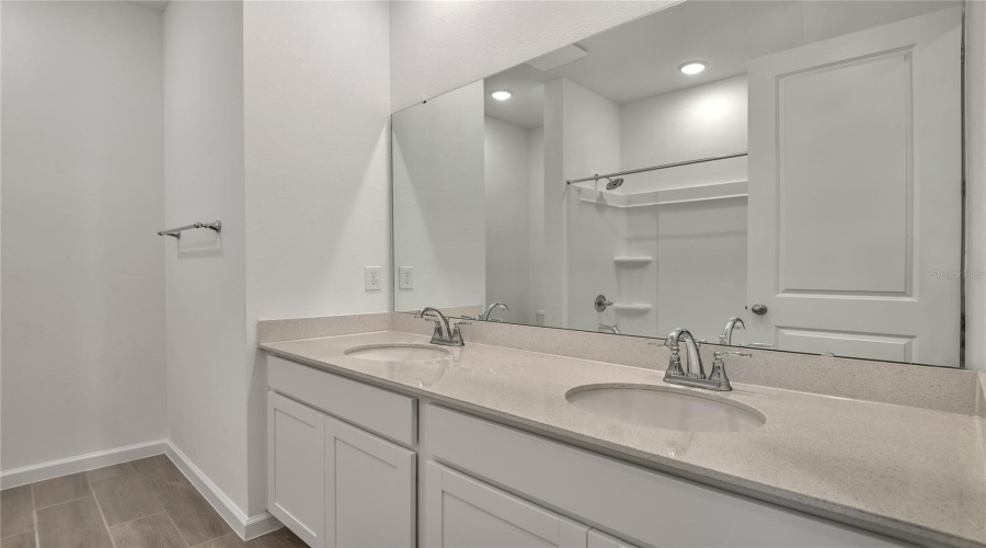 Winter Haven, Florida 33884, 4 Bedroom Bedrooms, ,2 Bathroombathrooms,Residential,For Sale,Kinsley,0,Mfrs5127810