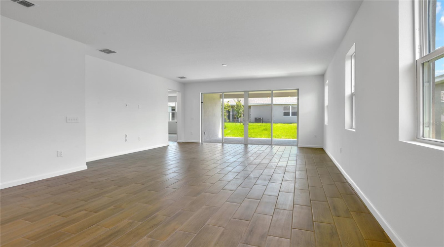 Winter Haven, Florida 33884, 4 Bedroom Bedrooms, ,2 Bathroombathrooms,Residential,For Sale,Kinsley,0,Mfrs5127810