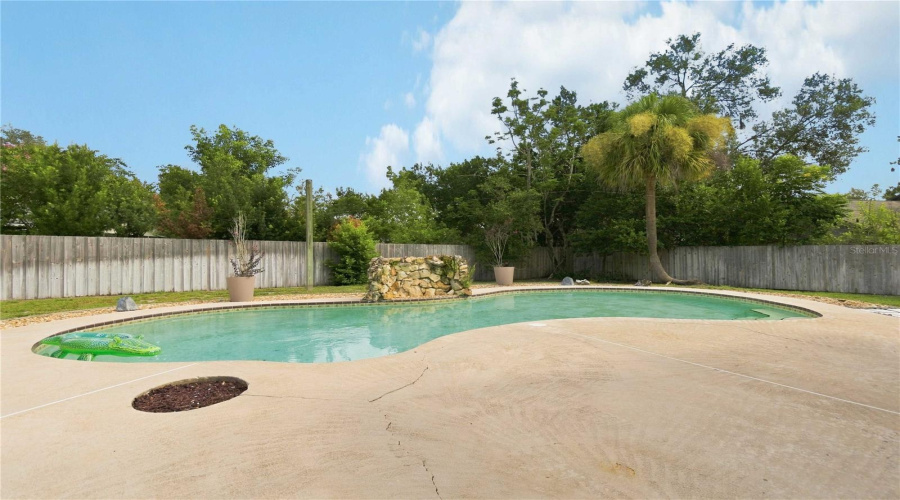 Orlando, Florida 32835, 4 Bedroom Bedrooms, ,2 Bathroombathrooms,Residential,For Sale,Saranac,0,Mfro6436728