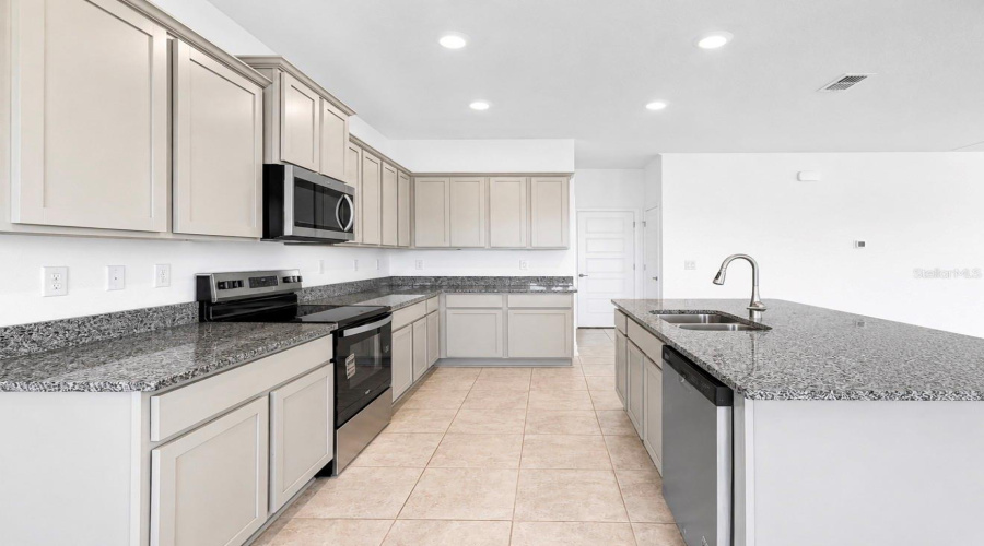 Harmony, Florida 34773, 4 Bedroom Bedrooms, ,2 Bathroombathrooms,Residential,For Sale,Bent Tree,0,Mfro6414320