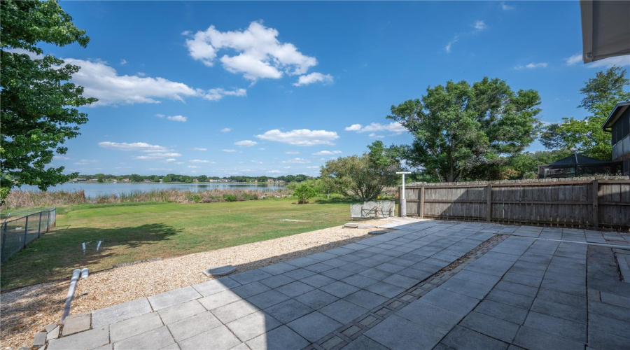 Winter Haven, Florida 33880, 3 Bedroom Bedrooms, ,2 Bathroombathrooms,Residential,For Sale,Lake Thomas,0,Mfrl4959685