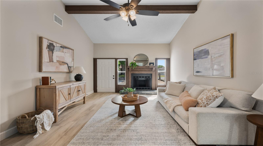 Winter Haven, Florida 33880, 3 Bedroom Bedrooms, ,2 Bathroombathrooms,Residential,For Sale,Lake Thomas,0,Mfrl4959685