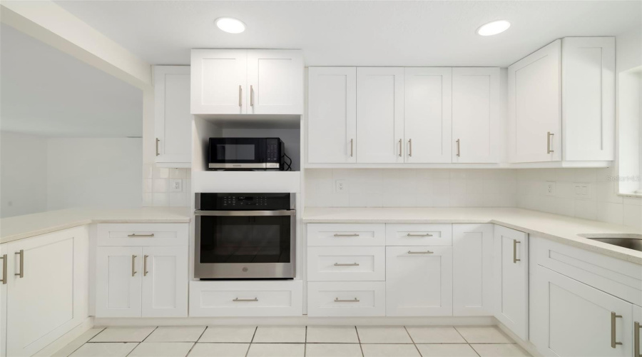 Sarasota, Florida 34236, 4 Bedroom Bedrooms, ,3 Bathroombathrooms,Residential,For Sale,Garfield,0,Mfra4702849