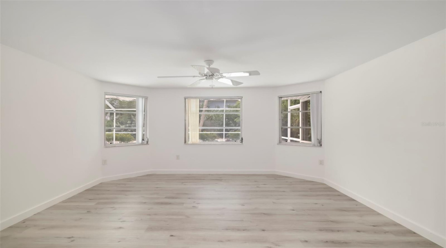 Sarasota, Florida 34236, 4 Bedroom Bedrooms, ,3 Bathroombathrooms,Residential,For Sale,Garfield,0,Mfra4702849