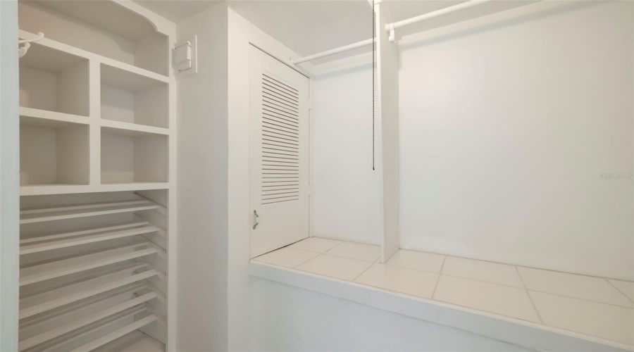 Sarasota, Florida 34236, 4 Bedroom Bedrooms, ,3 Bathroombathrooms,Residential,For Sale,Garfield,0,Mfra4702849