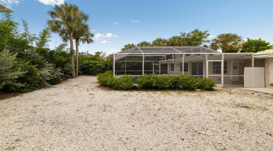 Sarasota, Florida 34236, 4 Bedroom Bedrooms, ,3 Bathroombathrooms,Residential,For Sale,Garfield,0,Mfra4702849