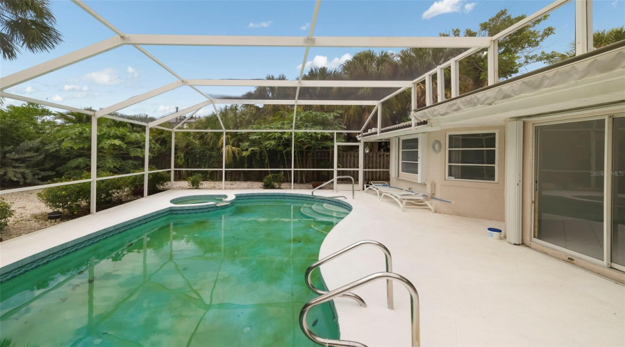 Sarasota, Florida 34236, 4 Bedroom Bedrooms, ,3 Bathroombathrooms,Residential,For Sale,Garfield,0,Mfra4702849