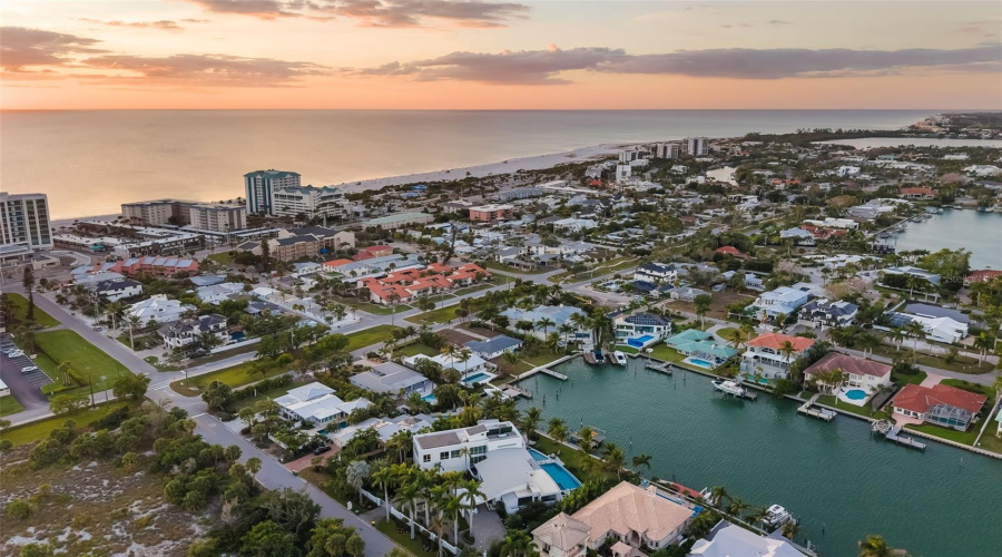 Sarasota, Florida 34236, 4 Bedroom Bedrooms, ,3 Bathroombathrooms,Residential,For Sale,Garfield,0,Mfra4702849