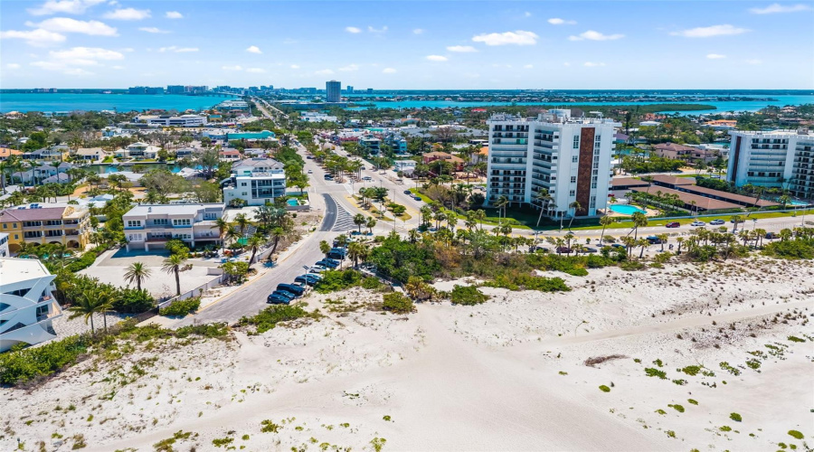Sarasota, Florida 34236, 4 Bedroom Bedrooms, ,3 Bathroombathrooms,Residential,For Sale,Garfield,0,Mfra4702849
