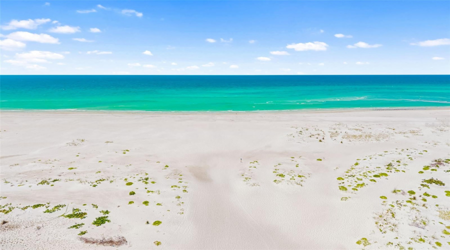 Sarasota, Florida 34236, 4 Bedroom Bedrooms, ,3 Bathroombathrooms,Residential,For Sale,Garfield,0,Mfra4702849
