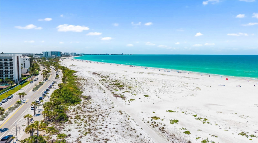 Sarasota, Florida 34236, 4 Bedroom Bedrooms, ,3 Bathroombathrooms,Residential,For Sale,Garfield,0,Mfra4702849
