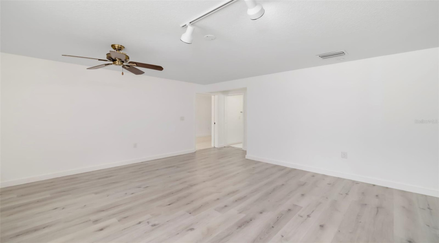 Sarasota, Florida 34236, 4 Bedroom Bedrooms, ,3 Bathroombathrooms,Residential,For Sale,Garfield,0,Mfra4702849