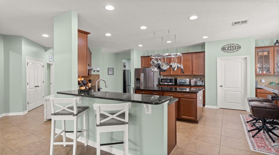 Orlando, Florida 32828, 5 Bedroom Bedrooms, ,4 Bathroombathrooms,Residential,For Sale,Cortona,0,Mfro6430163