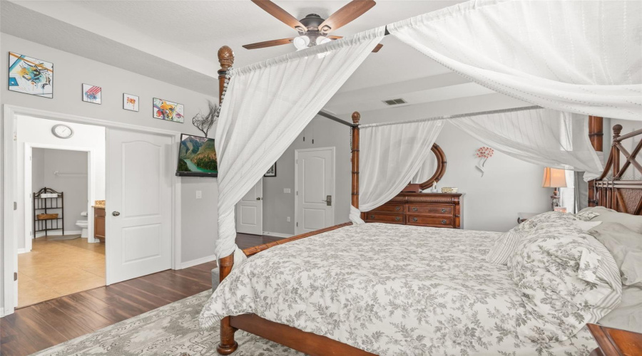 Orlando, Florida 32828, 5 Bedroom Bedrooms, ,4 Bathroombathrooms,Residential,For Sale,Cortona,0,Mfro6430163