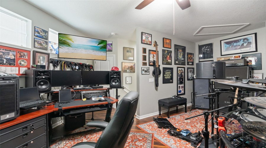 Orlando, Florida 32828, 5 Bedroom Bedrooms, ,4 Bathroombathrooms,Residential,For Sale,Cortona,0,Mfro6430163