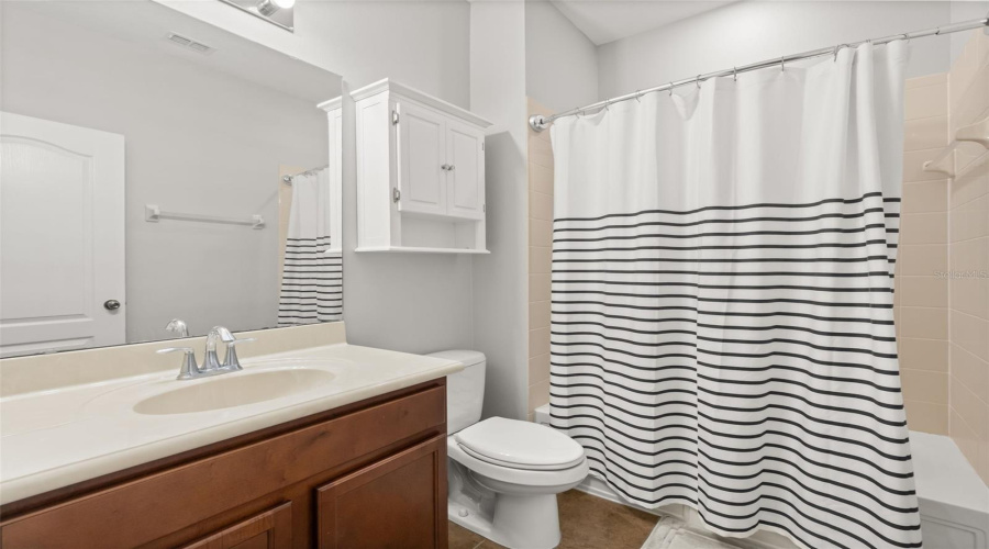 Orlando, Florida 32828, 5 Bedroom Bedrooms, ,4 Bathroombathrooms,Residential,For Sale,Cortona,0,Mfro6430163