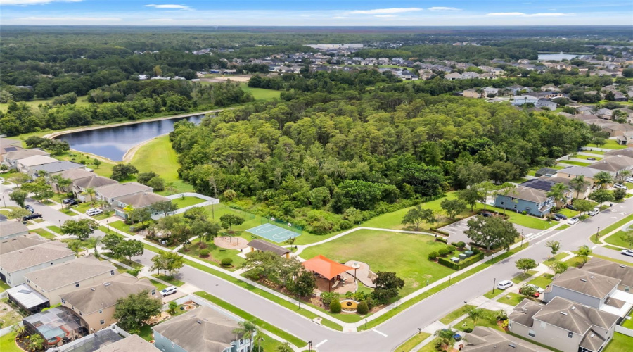 Orlando, Florida 32828, 5 Bedroom Bedrooms, ,4 Bathroombathrooms,Residential,For Sale,Cortona,0,Mfro6430163