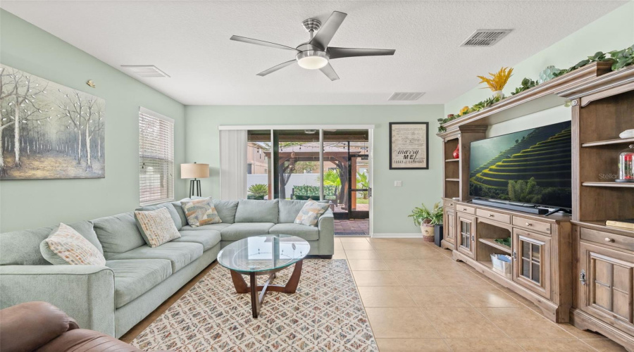 Orlando, Florida 32828, 5 Bedroom Bedrooms, ,4 Bathroombathrooms,Residential,For Sale,Cortona,0,Mfro6430163