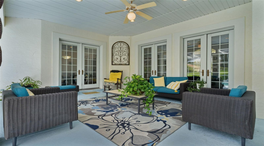Rear Lanai