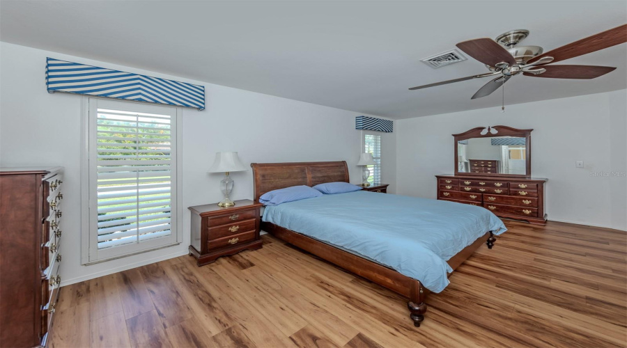 Venice, Florida 34285, 2 Bedroom Bedrooms, ,2 Bathroombathrooms,Residential,For Sale,Gulf Manor,0,Mfrn6145381