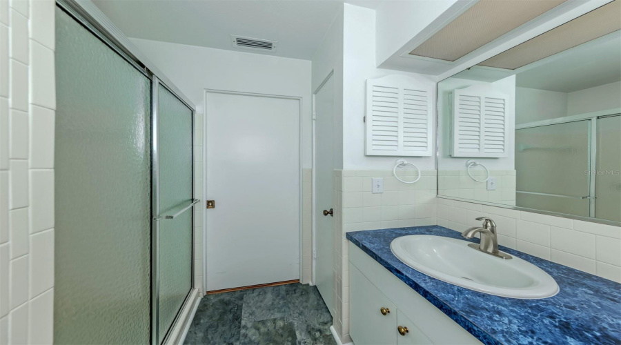 Venice, Florida 34285, 2 Bedroom Bedrooms, ,2 Bathroombathrooms,Residential,For Sale,Gulf Manor,0,Mfrn6145381