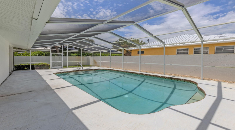Venice, Florida 34285, 2 Bedroom Bedrooms, ,2 Bathroombathrooms,Residential,For Sale,Gulf Manor,0,Mfrn6145381