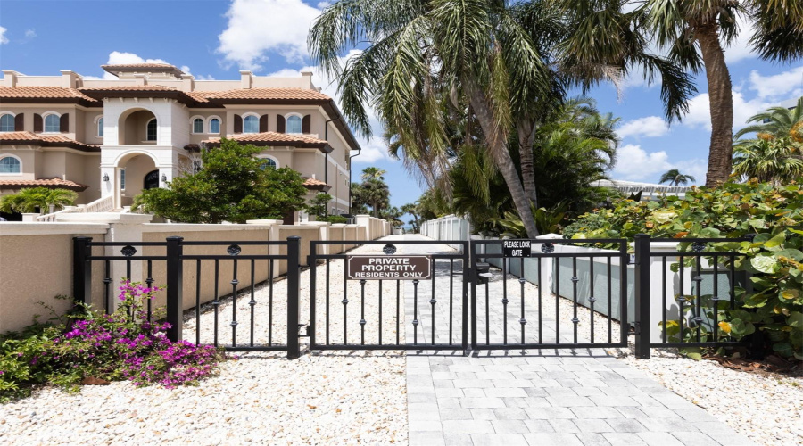 Venice, Florida 34285, 2 Bedroom Bedrooms, ,2 Bathroombathrooms,Residential,For Sale,Gulf Manor,0,Mfrn6145381