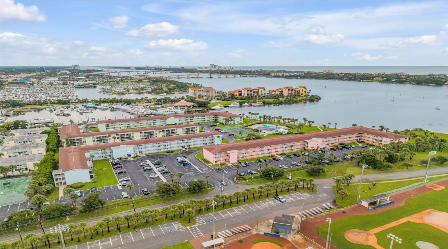 Daytona Beach, Florida 32114, 2 Bedroom Bedrooms, ,2 Bathroombathrooms,Residential,For Sale,Beach,0,Mfro6436533