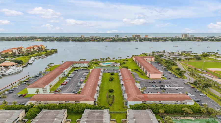 Daytona Beach, Florida 32114, 2 Bedroom Bedrooms, ,2 Bathroombathrooms,Residential,For Sale,Beach,0,Mfro6436533