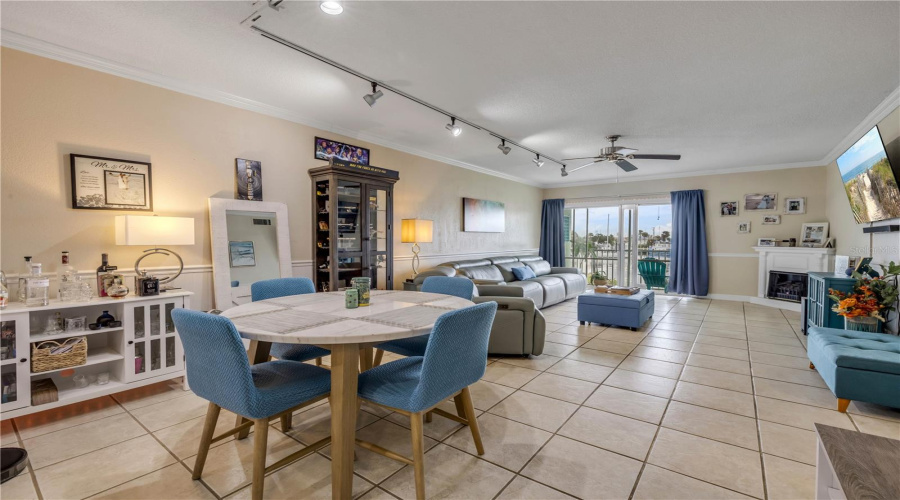 Daytona Beach, Florida 32114, 2 Bedroom Bedrooms, ,2 Bathroombathrooms,Residential,For Sale,Beach,0,Mfro6436533
