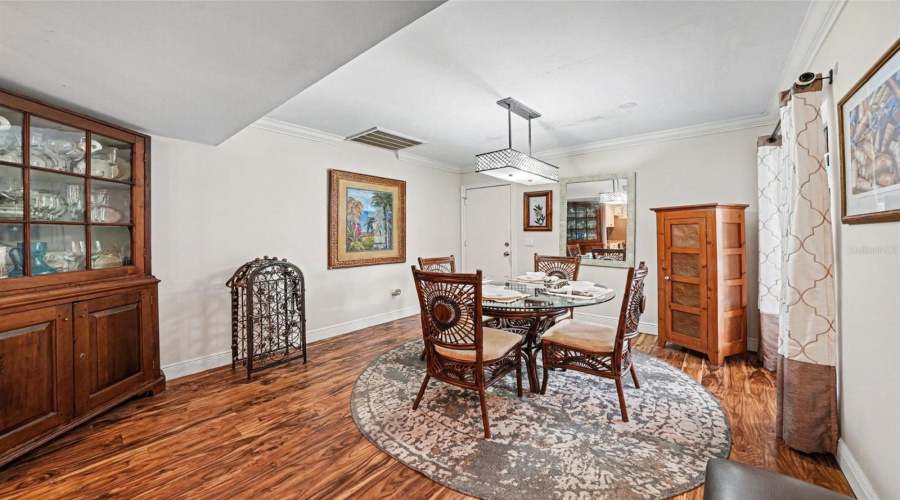 Tampa, Florida 33624, 2 Bedroom Bedrooms, ,2 Bathroombathrooms,Residential,For Sale,Umber,0,Mfrtb8495596