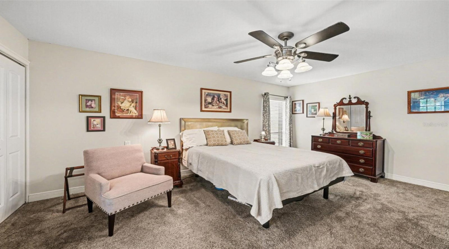 Tampa, Florida 33624, 2 Bedroom Bedrooms, ,2 Bathroombathrooms,Residential,For Sale,Umber,0,Mfrtb8495596
