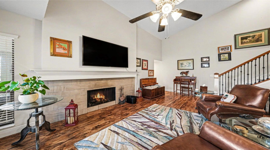 Tampa, Florida 33624, 2 Bedroom Bedrooms, ,2 Bathroombathrooms,Residential,For Sale,Umber,0,Mfrtb8495596