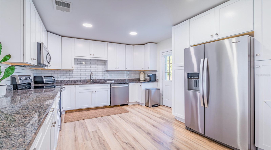 Clearwater, Florida 33755, 4 Bedroom Bedrooms, ,2 Bathroombathrooms,Residential,For Sale,Springdale,0,Mfrn6145451