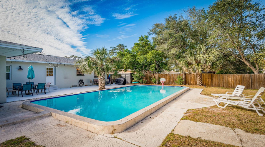 Clearwater, Florida 33755, 4 Bedroom Bedrooms, ,2 Bathroombathrooms,Residential,For Sale,Springdale,0,Mfrn6145451