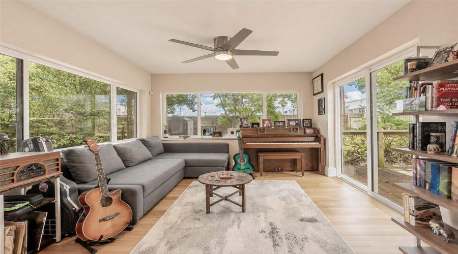 Orlando, Florida 32806, 3 Bedroom Bedrooms, ,2 Bathroombathrooms,Residential,For Sale,Jersey,0,Mfro6409218