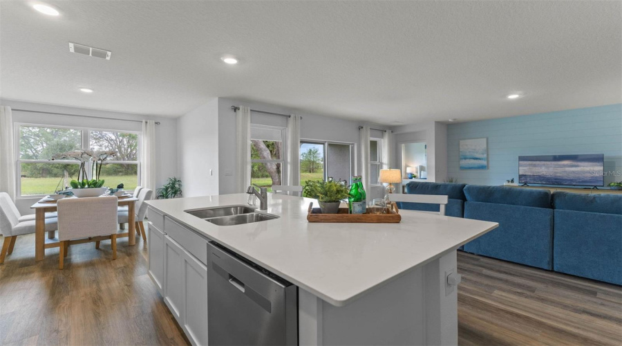 St Cloud, Florida 34773, 4 Bedroom Bedrooms, ,3 Bathroombathrooms,Residential,For Sale,Grey Moss,0,Mfro6396650