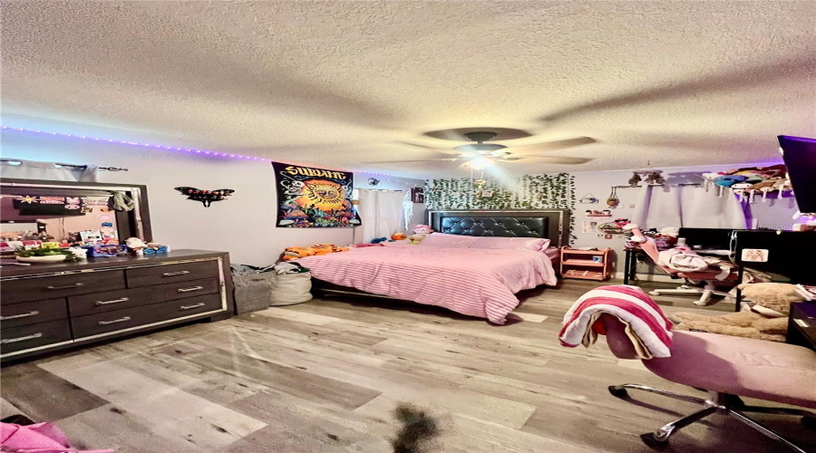 New Port Richey, Florida 34655, 3 Bedroom Bedrooms, ,2 Bathroombathrooms,Residential,For Sale,Redhawk,0,Mfrtb8493879