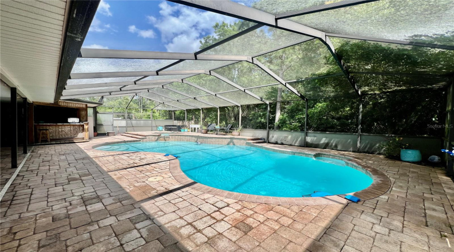 New Port Richey, Florida 34655, 3 Bedroom Bedrooms, ,2 Bathroombathrooms,Residential,For Sale,Redhawk,0,Mfrtb8493879
