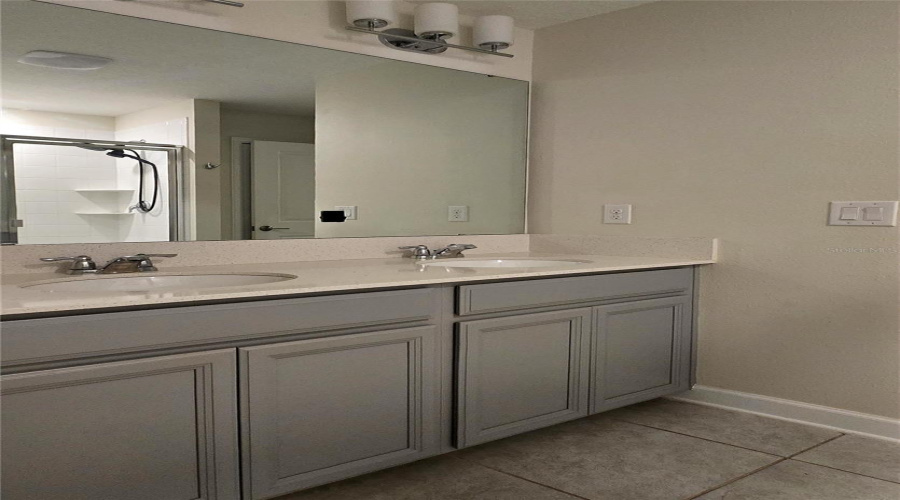 Haines City, Florida 33844, 4 Bedroom Bedrooms, ,2 Bathroombathrooms,Residential,For Sale,Woodlark,0,Mfro6428692