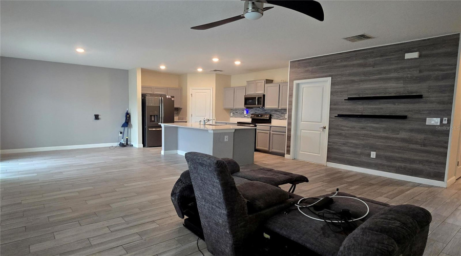 Haines City, Florida 33844, 4 Bedroom Bedrooms, ,2 Bathroombathrooms,Residential,For Sale,Woodlark,0,Mfro6428692