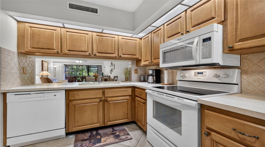 St Petersburg, Florida 33715, 2 Bedroom Bedrooms, ,2 Bathroombathrooms,Residential,For Sale,Bahia Del Mar,0,Mfrtb8516468
