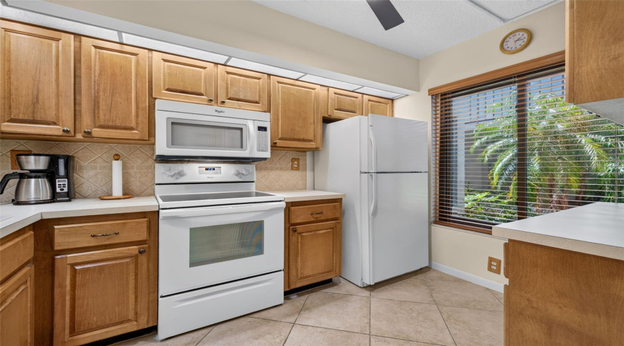 St Petersburg, Florida 33715, 2 Bedroom Bedrooms, ,2 Bathroombathrooms,Residential,For Sale,Bahia Del Mar,0,Mfrtb8516468