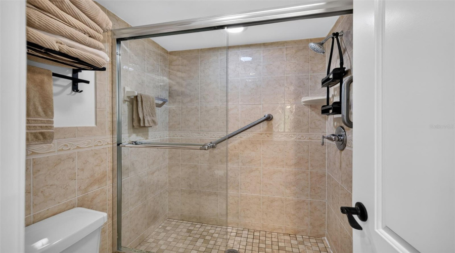 St Petersburg, Florida 33715, 2 Bedroom Bedrooms, ,2 Bathroombathrooms,Residential,For Sale,Bahia Del Mar,0,Mfrtb8516468