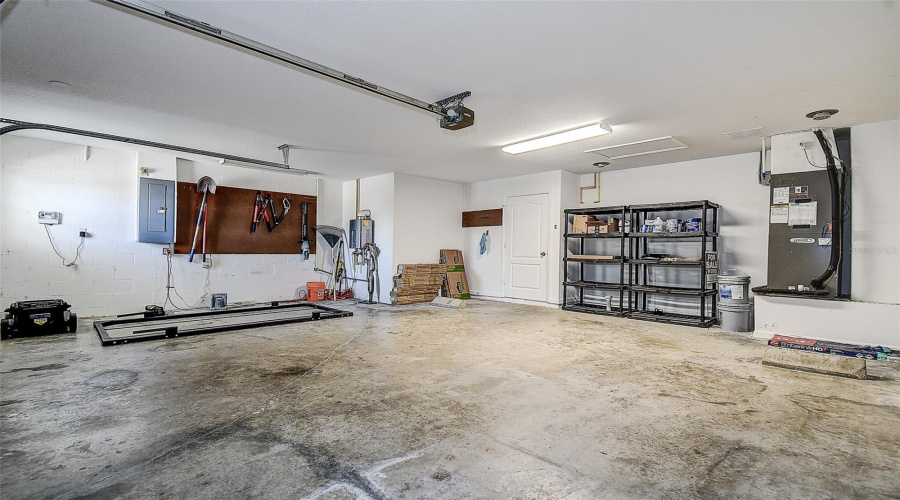 Oversized 2+ Car Garage