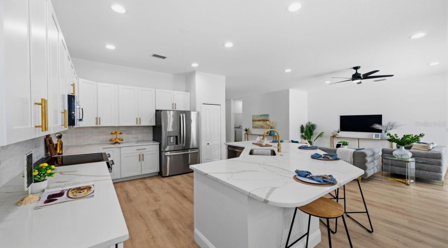 Sarasota, Florida 34243, 4 Bedroom Bedrooms, ,2 Bathroombathrooms,Residential,For Sale,Chaparral,0,Mfra4702439