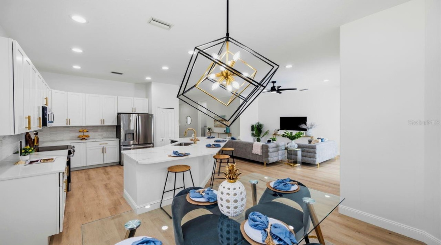Sarasota, Florida 34243, 4 Bedroom Bedrooms, ,2 Bathroombathrooms,Residential,For Sale,Chaparral,0,Mfra4702439