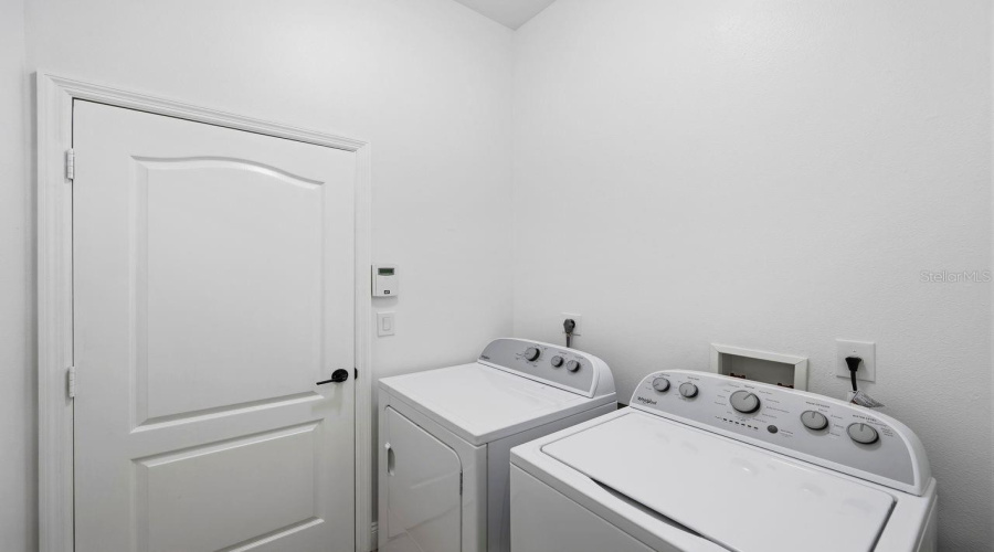 Sarasota, Florida 34243, 4 Bedroom Bedrooms, ,2 Bathroombathrooms,Residential,For Sale,Chaparral,0,Mfra4702439